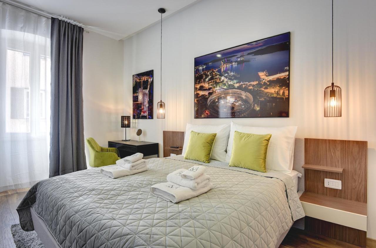 D&A Central Luxury Apartments With Free Parking プーラ エクステリア 写真