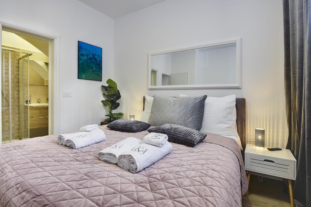 D&A Central Luxury Apartments With Free Parking プーラ エクステリア 写真