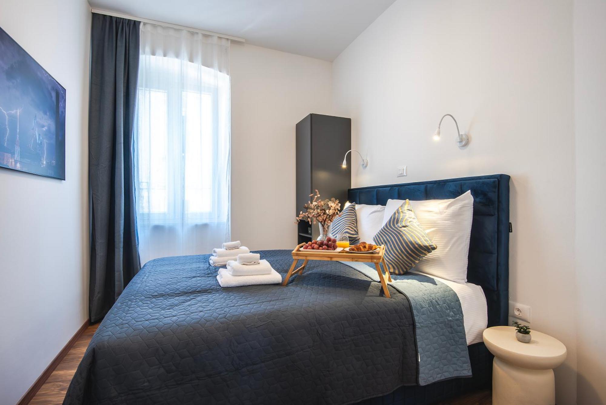 D&A Central Luxury Apartments With Free Parking プーラ エクステリア 写真