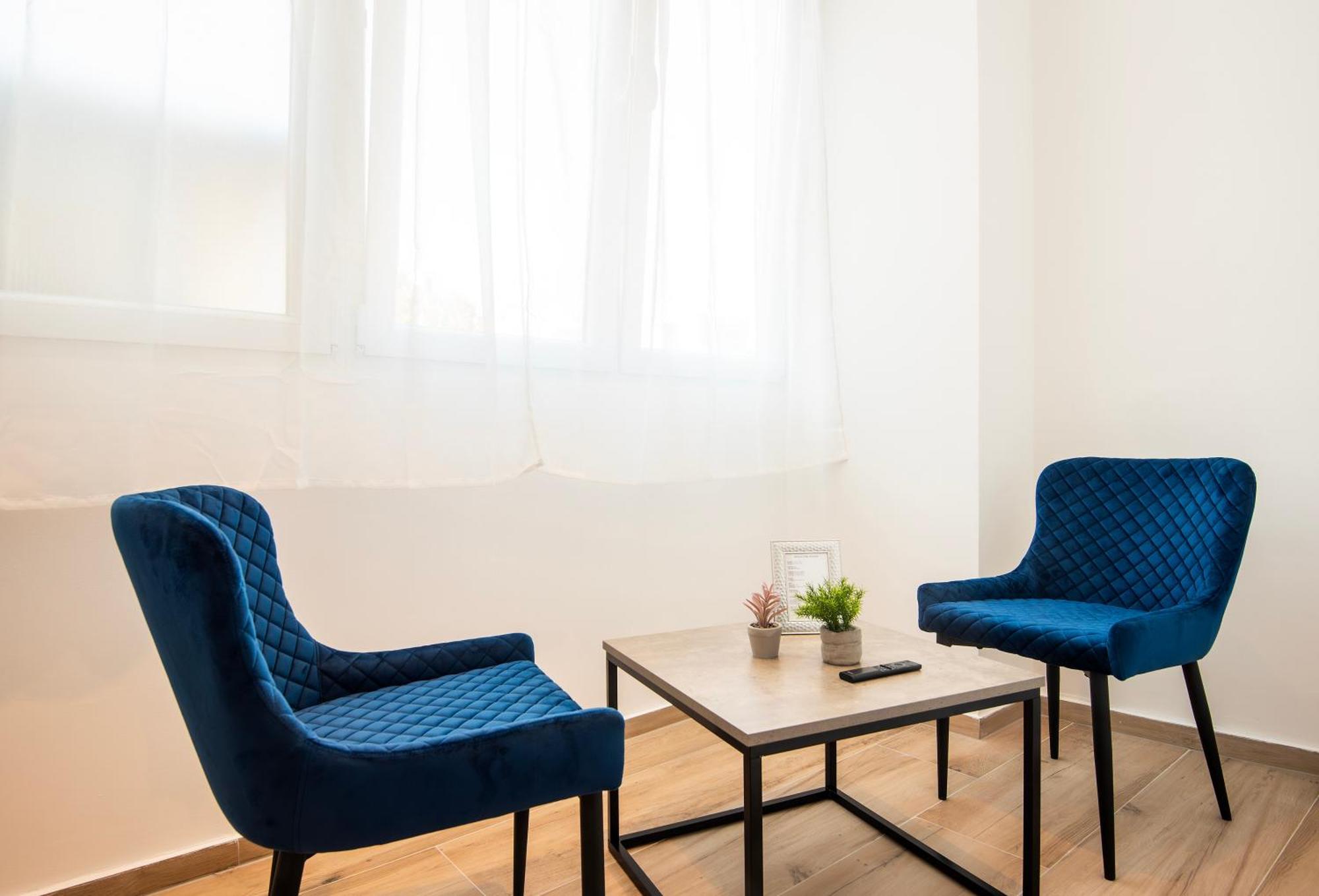 D&A Central Luxury Apartments With Free Parking プーラ エクステリア 写真